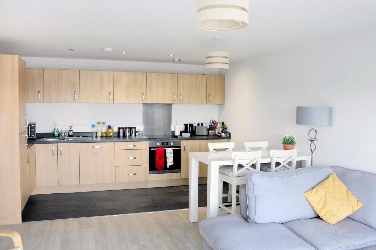 Manchester Escape - Private Room & Bathroom Near Etihad And Coop Arena - Free Secure Parking Eksteriør bilde